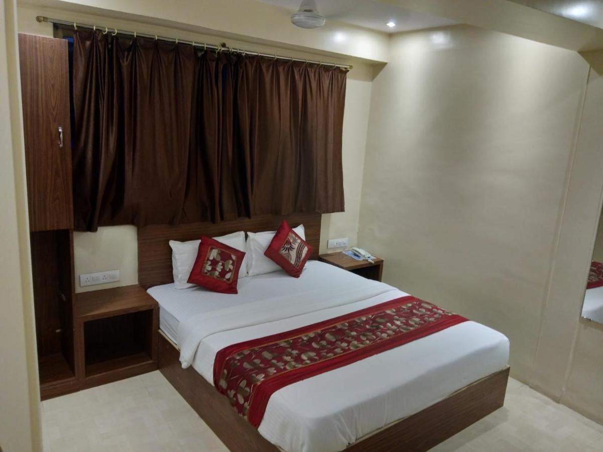 Rk Hotel-Near Grant Road Railway Station Βομβάη Εξωτερικό φωτογραφία