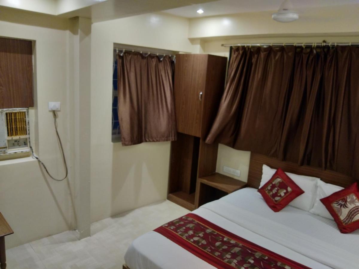Rk Hotel-Near Grant Road Railway Station Βομβάη Εξωτερικό φωτογραφία